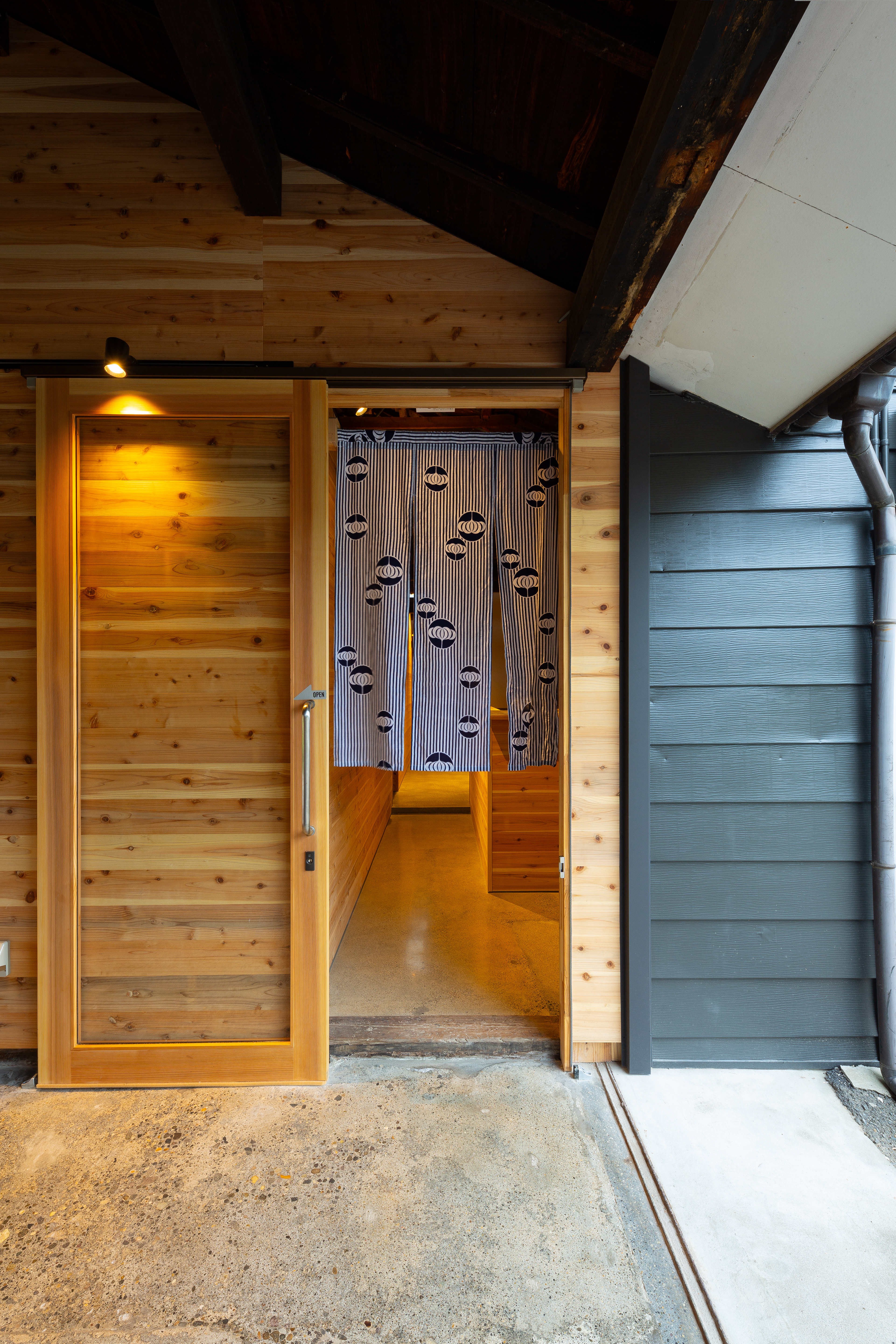 富沢西EBデンタルクリニック　歯科医院