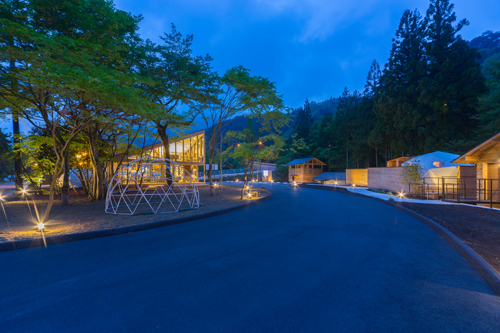 シマブルー　宿泊施設　おんせんキャンプ