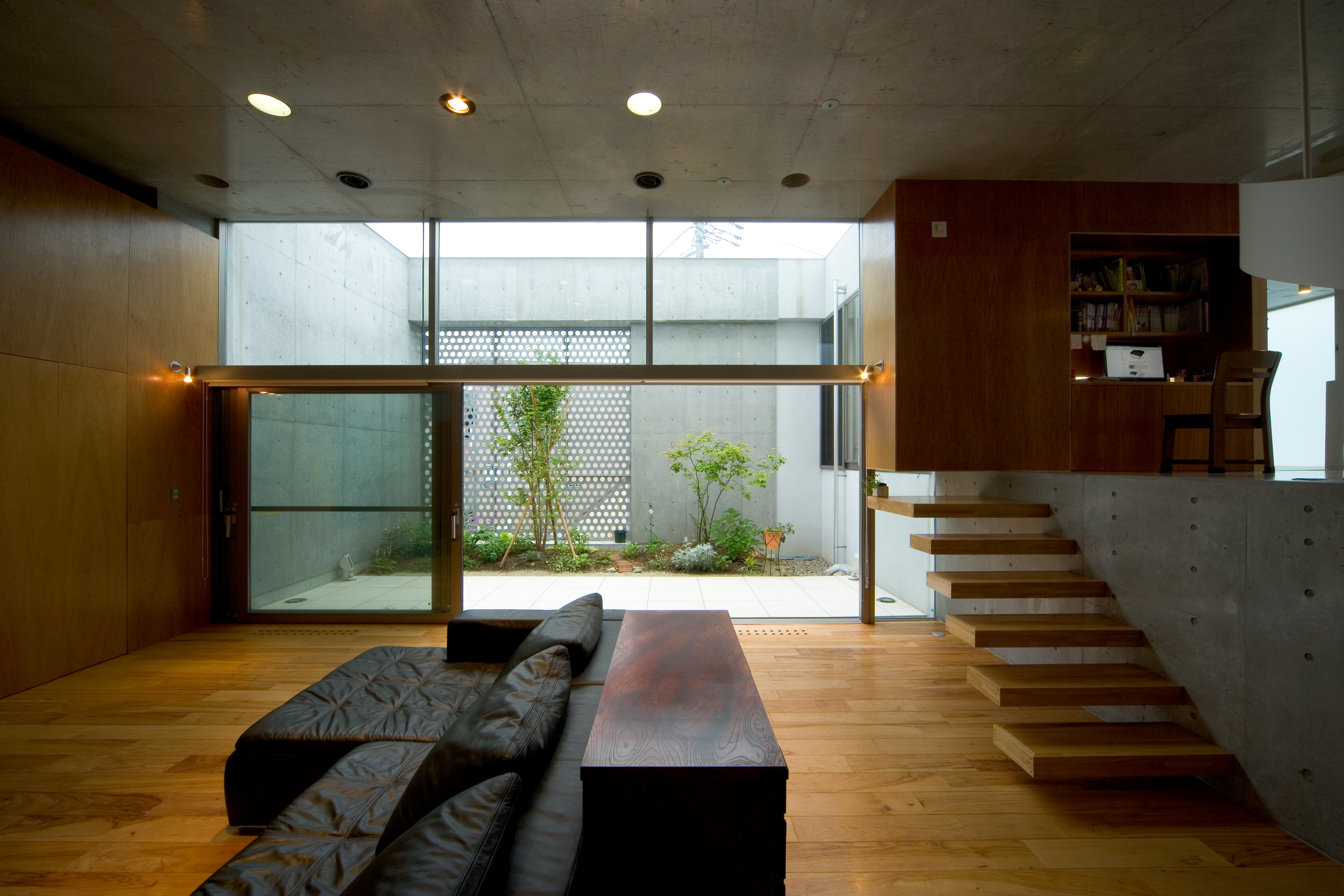 富沢西EBデンタルクリニック　歯科医院